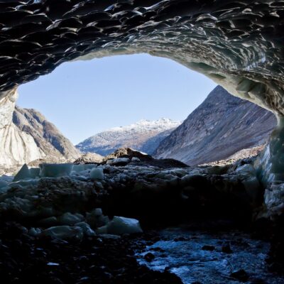 Wasser unterquert Eisschuttkrete – Unteraargletscher – 9. Oktober 2021
